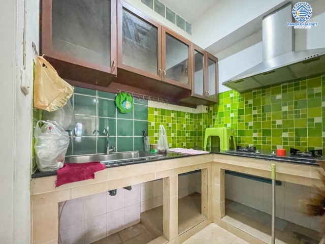 *****ทาวน์เฮ้าส์มือสองย่านนนทบุรี ม.พิชาดา บ้านกล้วย-ไทรน้อย เนื้อที่ 16 ตร.ว. ฟังก์ชัน 2 ห้องนอน 2 ห้องน้ำ บ้านพร้อมอยู่ ตกแต่งใหม่ บนทำเลแห่งการเดินทาง เพียง 20 นาทีก็ถึงรถไฟฟ้าสายสีม่วง "สถานีคลองบางไผ่" ใกล้ทางด่วน "ศรีรัช"